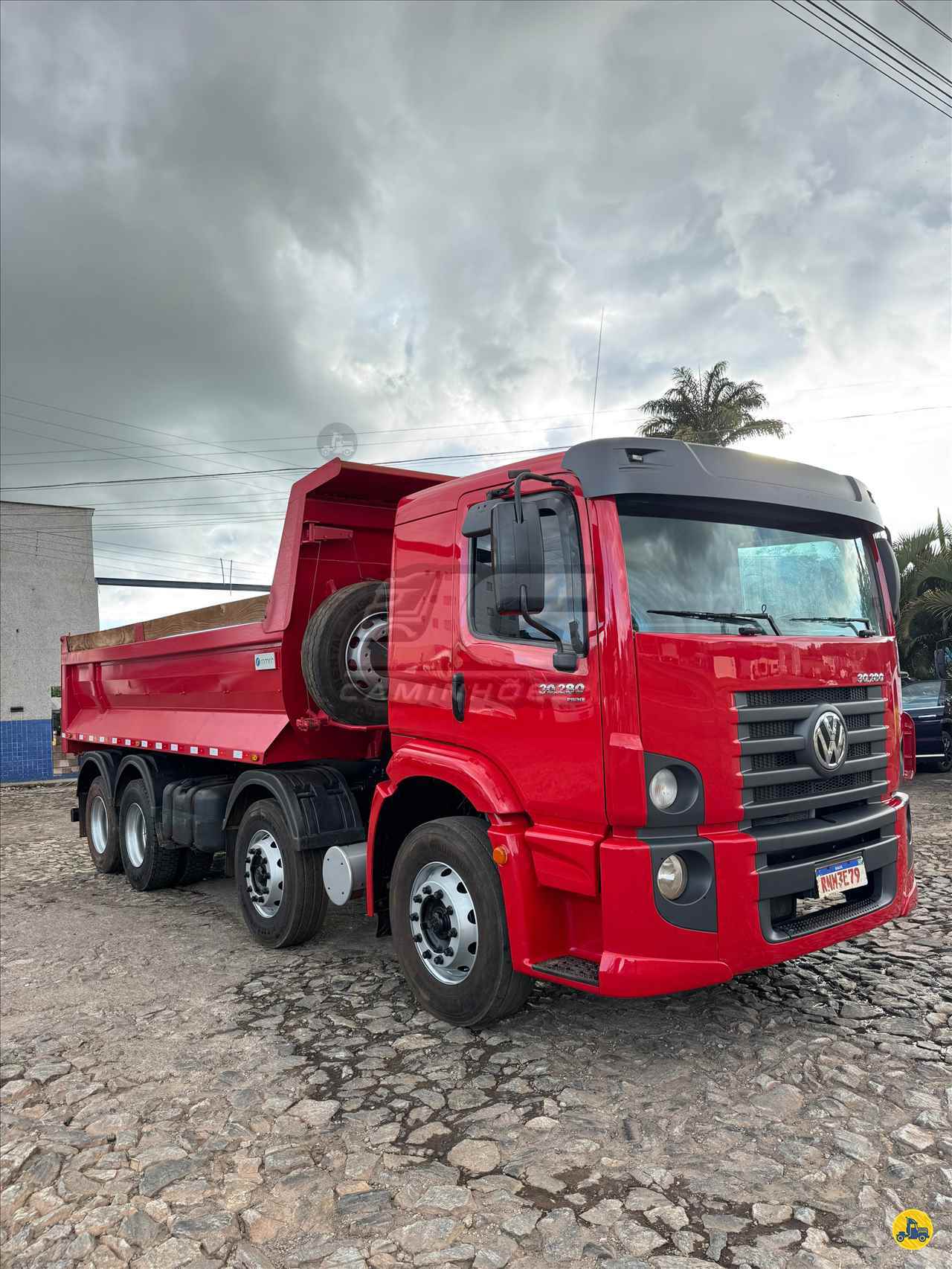 CAMINHAO VOLKSWAGEN VW 30280 Caçamba Basculante BiTruck 8x2 JG Veículos e Caminhões CONSELHEIRO LAFAIETE MINAS GERAIS MG